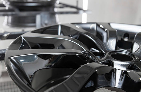 Réparation des jantes polychromes rayées